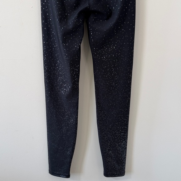 Peloton Sparkle Flex Leggings Black Silver Sparkle Gunmetal Flecks Size Medium - Picture 8 of 9
